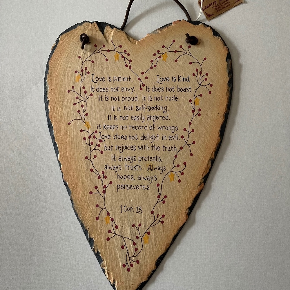 NWT Vintage Slate Heart-Shaped Wall Art - Love  First Corinthians